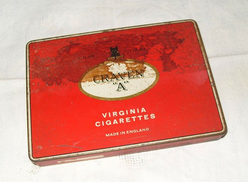 Ancienne boite publicitaire - ancienne,