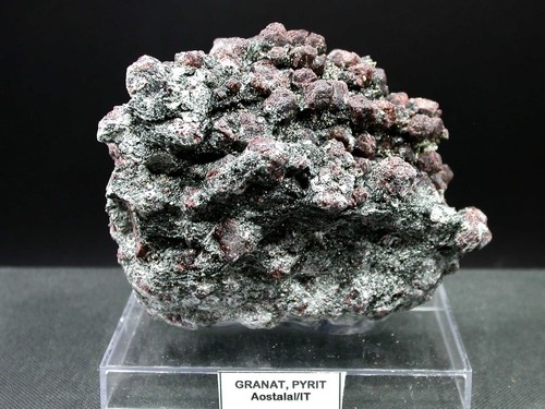 Grenat pyrite vallée - +,