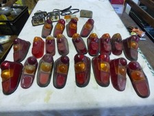 LOT DE FEUX ET CLIGNOTANTS RENAULT 4L ET 4L F4 A NETOYER