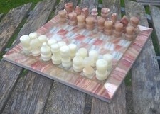 JEU D'ECHECS EN MARBRE PIECES & PLATEAU MARBRE BLANC & ROSE PLATEAU 24,5 ROI 4cm