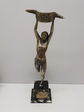 -ANCIEN TROPHEE RICARD ANISETTE ENGREVAL 1960 JUS GRENIER COLLECTION VITRINE  D