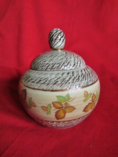 Ancien pot tabac - à,
