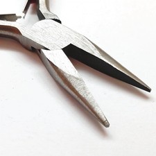 Pince à bouts plats non