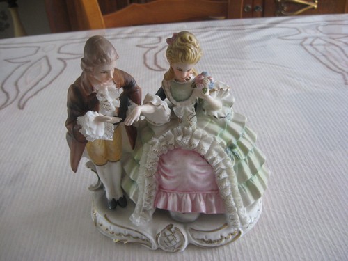 Ancienne statuette couple - ancienne,