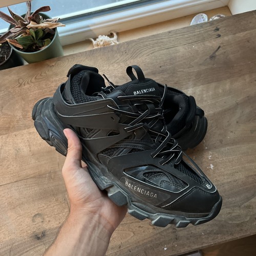 Balenciaga track noir