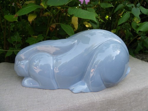 Lapin céramique saint - lapin, en