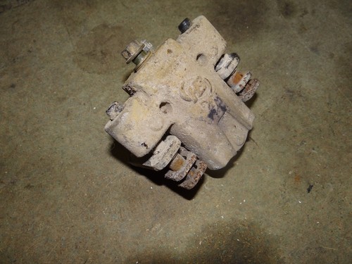 Etrier arriere quad kymco 400 - arriere,