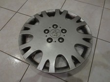 un Enjoliveur Peugeot     16POUCES