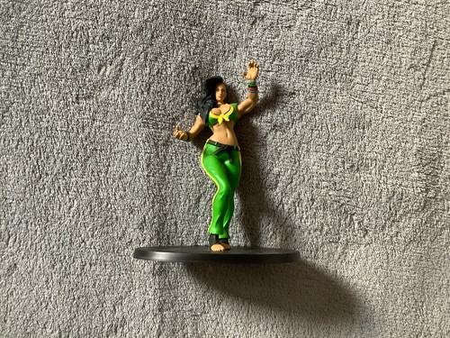 Figurine street fighter laura - street,