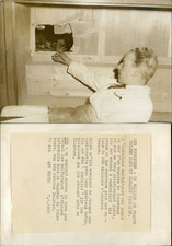 Cambriolage à Paris, janvier 1965 Vintage silver print Tirage argent