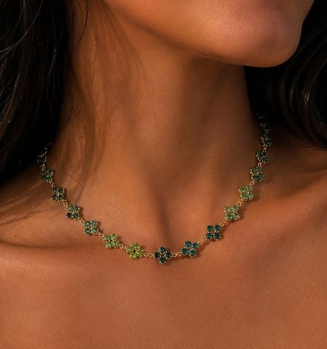 Collier fleurs verts émeraude - collier,
