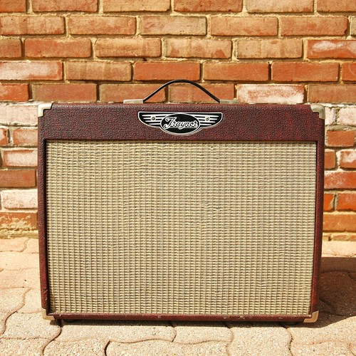 Traynor ycv40wr watt - 40,