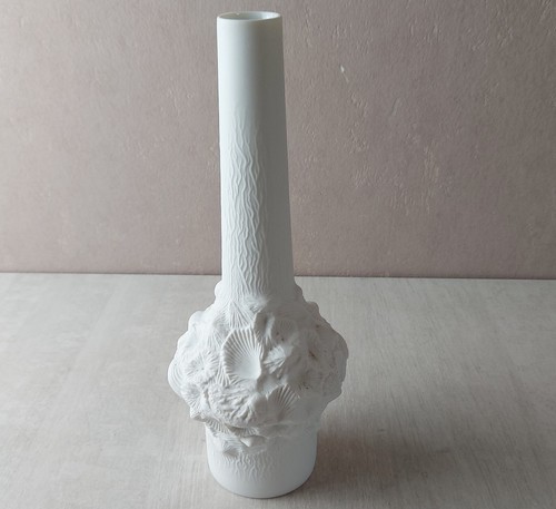 Ancien vase décor coquillage