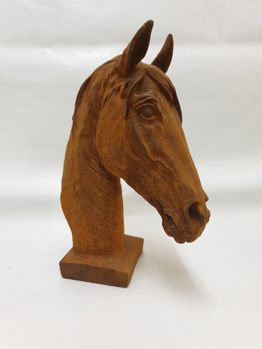 Cheval tete fonte - , patine