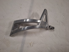 PLATINE ARRIERE GAUCHE TRIUMPH SPEED TRIPLE 1050 (05-07) ref 2080759