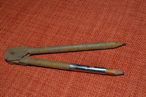 Ancien petit compas bois - ancien,
