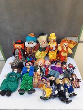 Lot 27 Clowns Figurines en