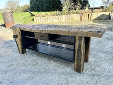 Ancien établi modifié en