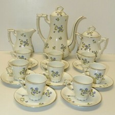 JOLI ANCIEN SERVICE A CAFE VIGNAUD LIMOGES décor AUX BARBEAUX Verseuse 19 pièces