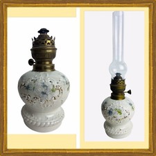 ANCIENNE LAMPE A PETROLE RESERVOIR EN FAÏENCE DECORÉE -EPOQUE XIXE SIECLE.