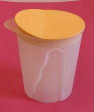 Tupperware pot à eau ou autre