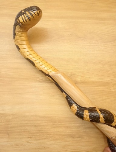 Bâton marche serpent - de,