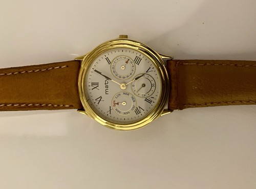 Magnifique montre vintage - magnifique,