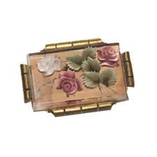Broche ancienne en lucite