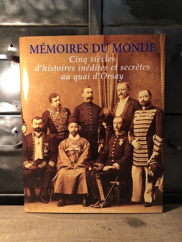 Livre mémoires monde - mémoires,