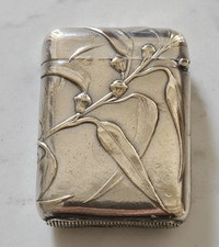 Porte allumettes pyrogène en