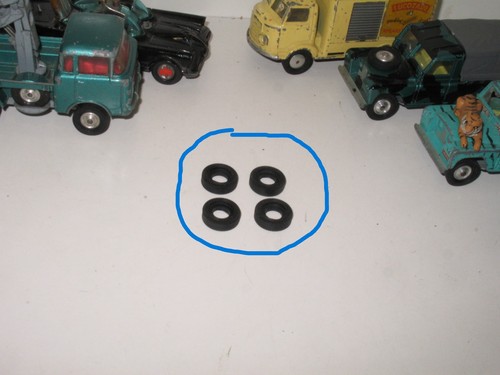 C28 corgi pneus - corgi,, 4x
