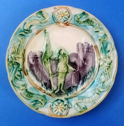 Assiette barbotine faïence - barbotine,