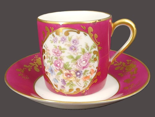 Jolie tasse soucoupe - et,