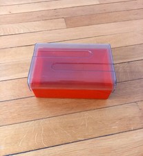 Ancienne boîte à sucre rouge