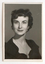 Portrait visage femme chic bourgeoise - Photo vintage identité, Madrid, Espagne