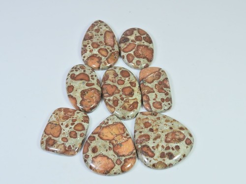 228cts lot 08 pierres - 228cts., de