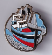 RARE PINS PIN'S .. TOURISME BRETAGNE BATEAU BOAT CHALUTIER LE CONQUET 29 ~FW