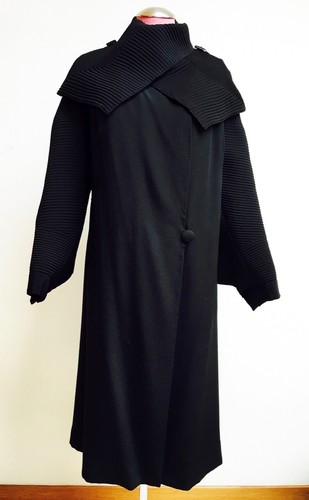Late 1920s crepe - coat, lgno