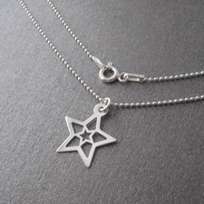Collier pendentif étoile ajourée en argent 925/1000e CO65