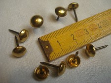 Clous de tapissier (100) en LAITON MASSIF Ø 7,5 mm, brass nails (réf Q4)
