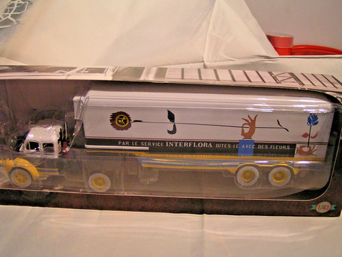 Camion ixo semi - 1/43,