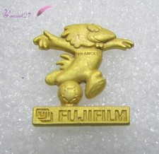 Pin's FUJIFILM Avec mascotte