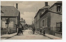 PALIS  Aube CPA 10 la grande rue - velos