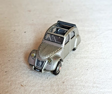UNIVERSAL HOBBIES CITROEN 2 CV 1949 VOITURE MINIATURE HO 1/87EME TRAIN