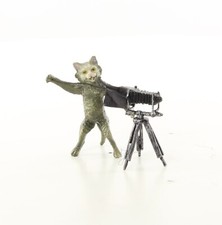 Sculpture D'un Chat Photographe en bronze style Vienna d'après Franz Bergman