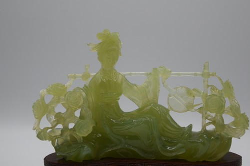 Statuette chinoise sculptée - statuette,