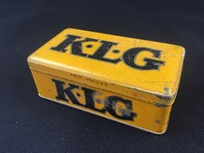 Ancienne boîte à bougies KLG en tôle jaune Déco vintage garage 