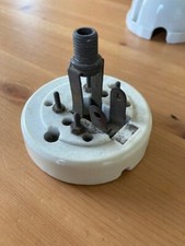 Elément ancien en porcelaine