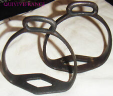 EQ30276 - PAIRE D'ETRIERS CAVALERIE FRANÇAISE type 1874