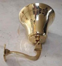 Ancienne cloche de navire en